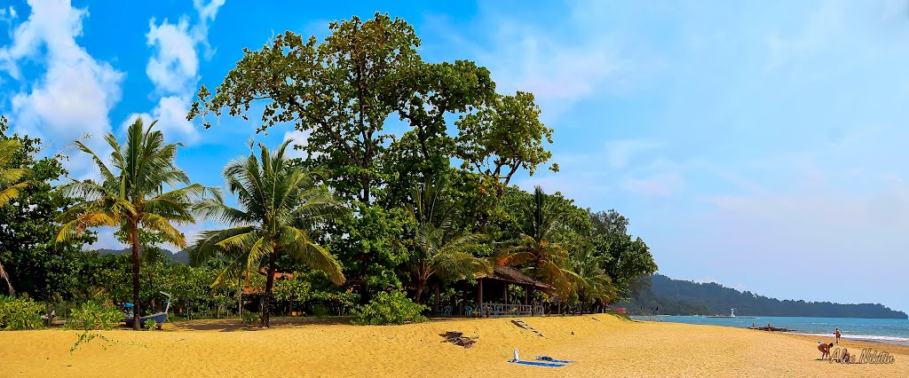 Nang Thong beach, Khaolak by Aleksey Nikitin