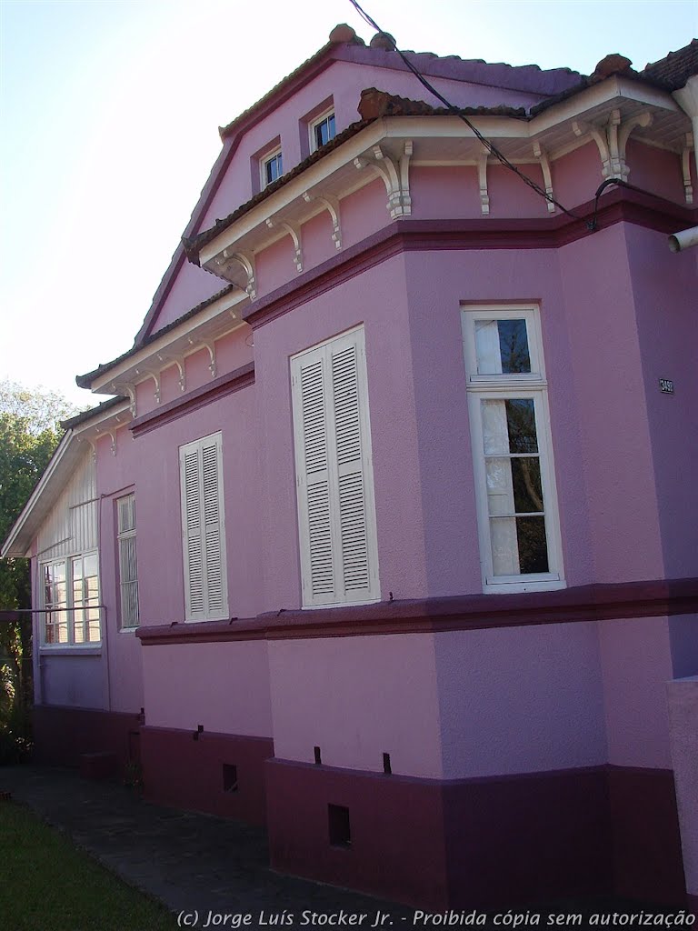 Casa histórica em Estância Velha (RS) by Jorge Luís Stocker J…