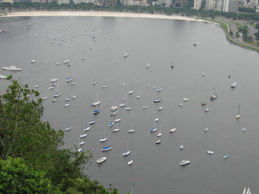 Enseada de Botafogo. by Claudio Guerra