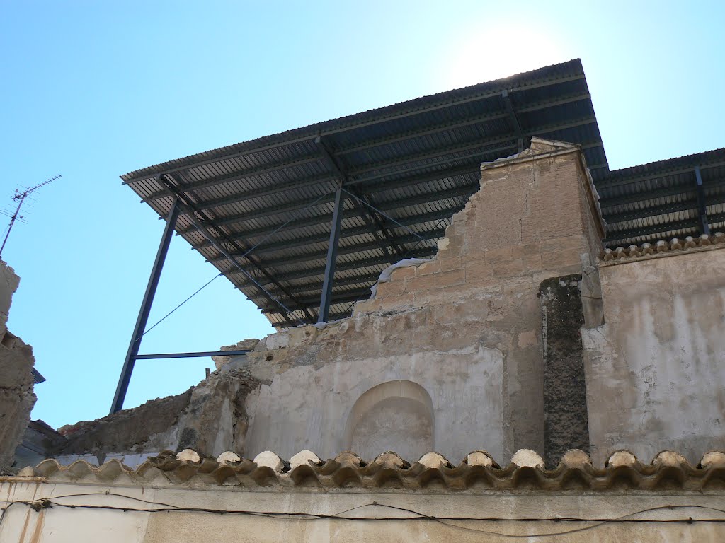 Terremoto de Lorca. Semana Santa-2012, Murcia, España.- Iglesia de Santiago by luisde