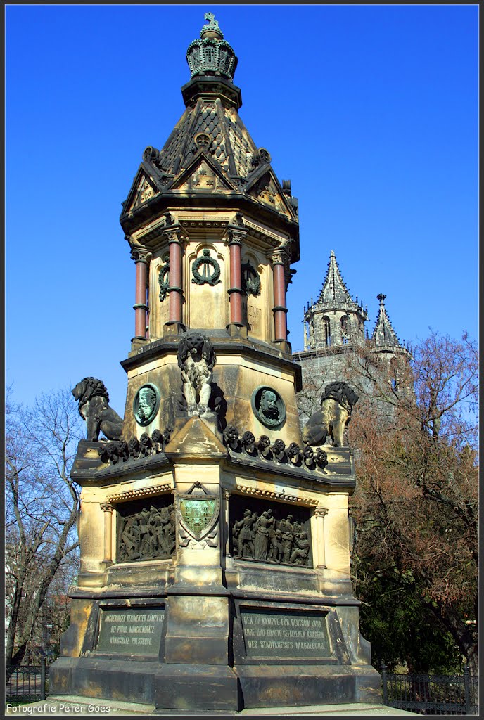 Magdeburg, Siegessäule by Peter Goes