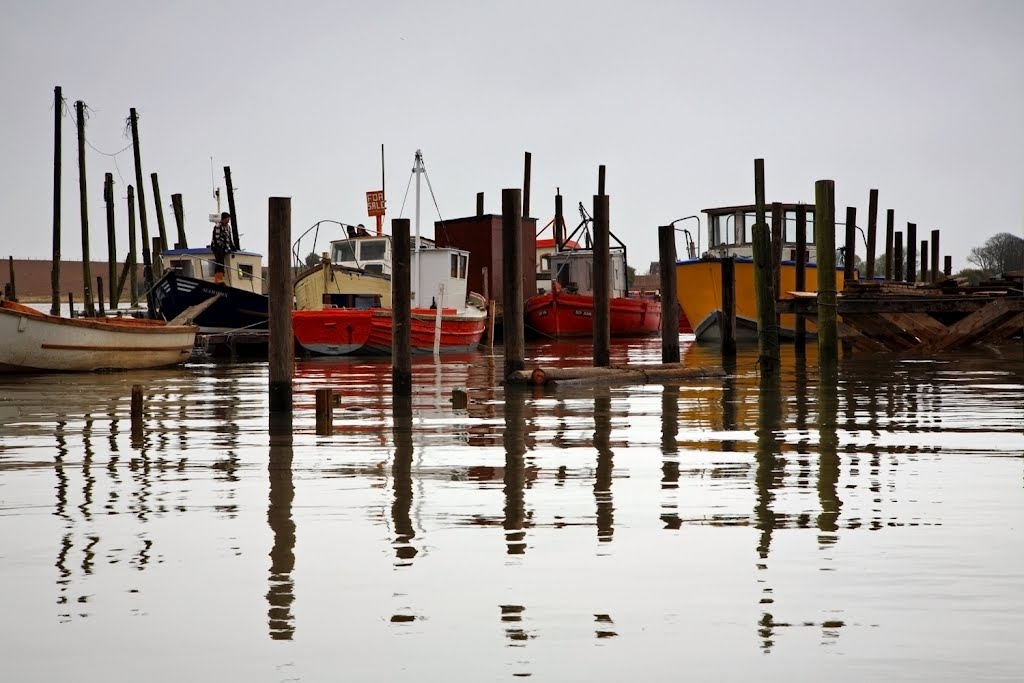 On the turn, Wyre Estuary. by www.chrisogdenphotog…