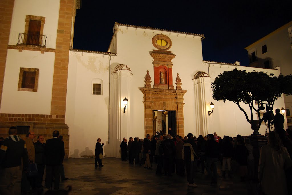 PLAZA ALTA ,IGLESIA DE LA PALMA-SEMANA SANTA 2012- by Isidoritos “isidlo” …