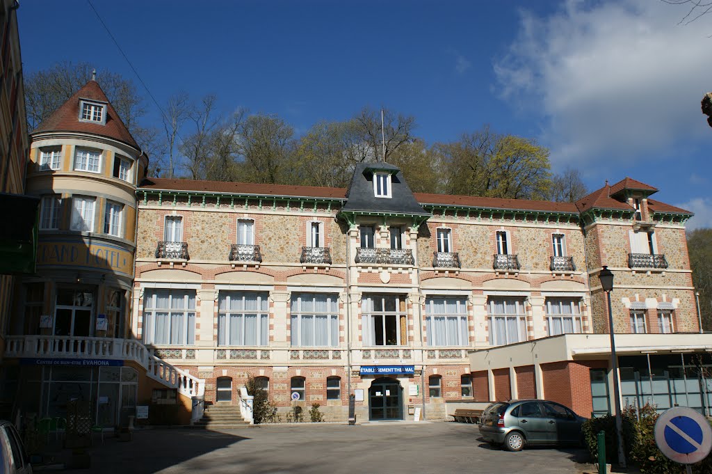 Grand Hôtel des Thermes à Evaux-Les-Bains by philetisa