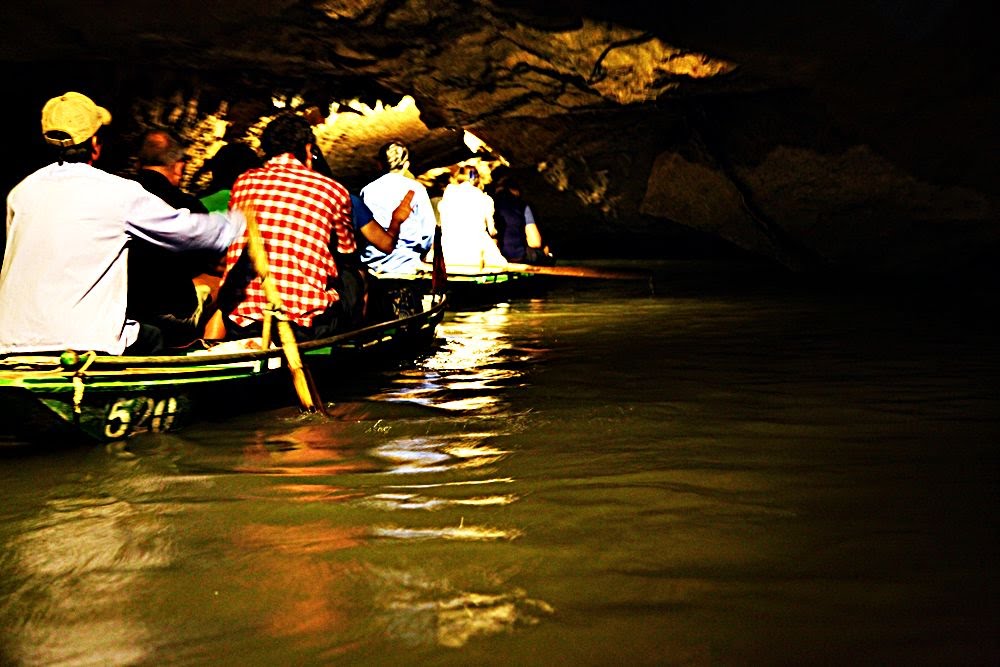 NINH BÌNH - Hoa Lư - Trường Yên. Du lịch Tràng An. Hang Tối by Đăng Định