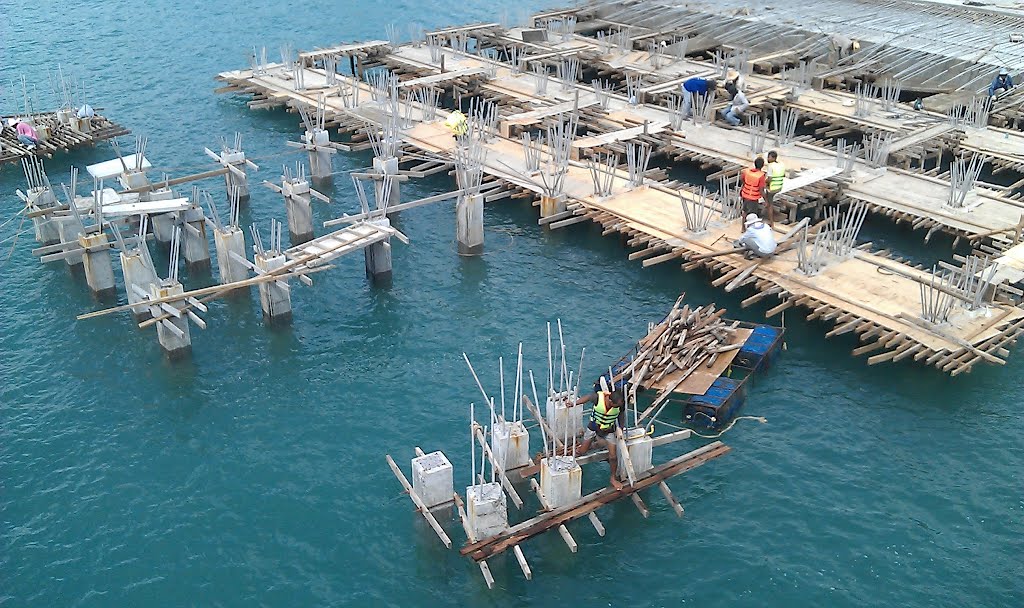 Building new pier on Raja pier by Alex Kulakov