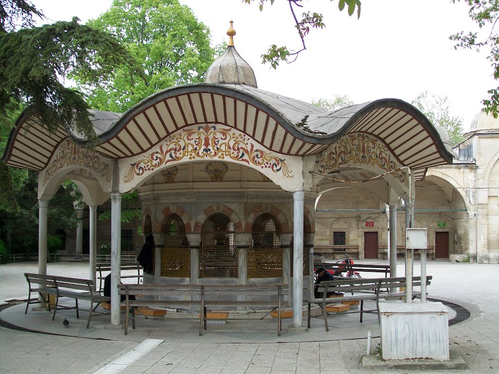 Lüleburgaz, Kırklareli, Turkey by MEHMET  TOLKUN