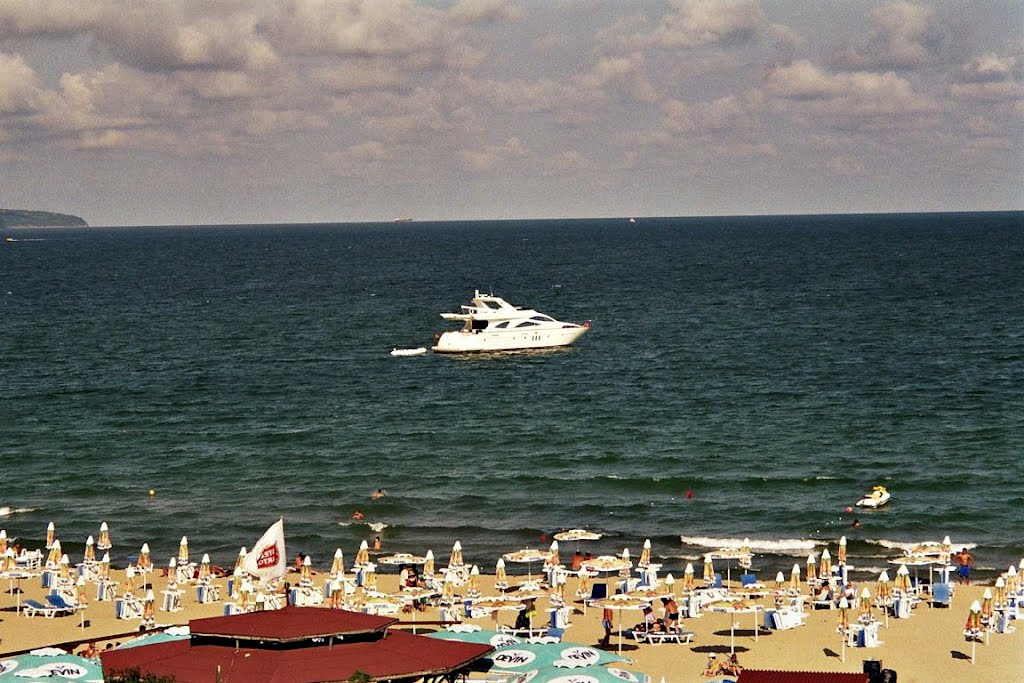 Bulgarien, Schwarzes Meer, Sonnenstrand by Eckbert John