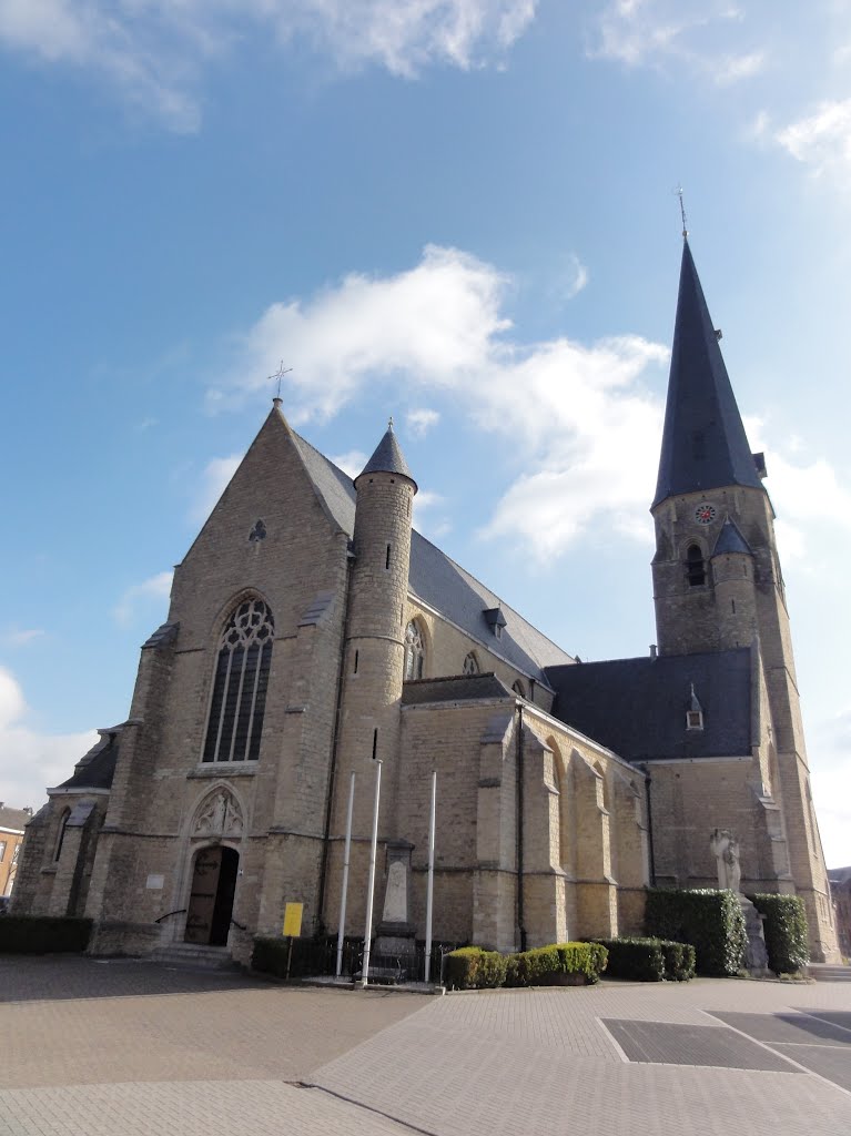 Onze-Lieve-Vrouwkerk Bonheiden by Pascal Van Acker