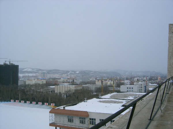 Vista Desde La Tapa Del Edificio (yucedi.com) by Mayflower Joy