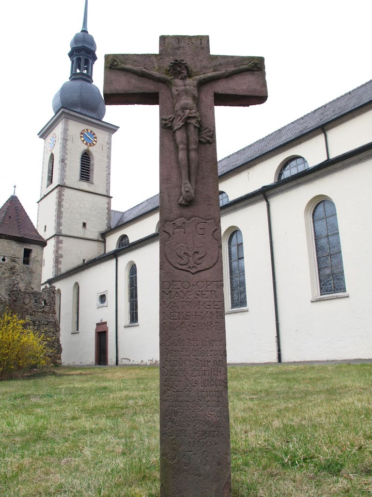 Das Hans-Goebel-Kreuz von 1581 neben der Jakobuskirche by H. Beierstettel