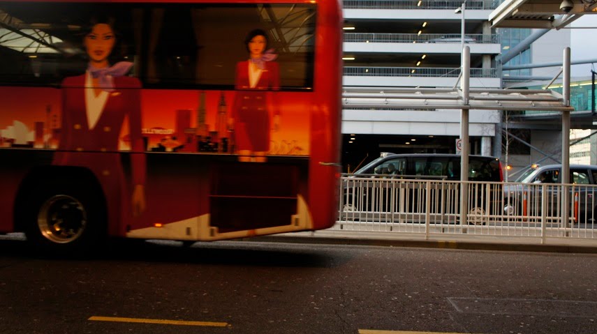 Terminal 3, the Virgin Coach - London Heathrow by Paul HART