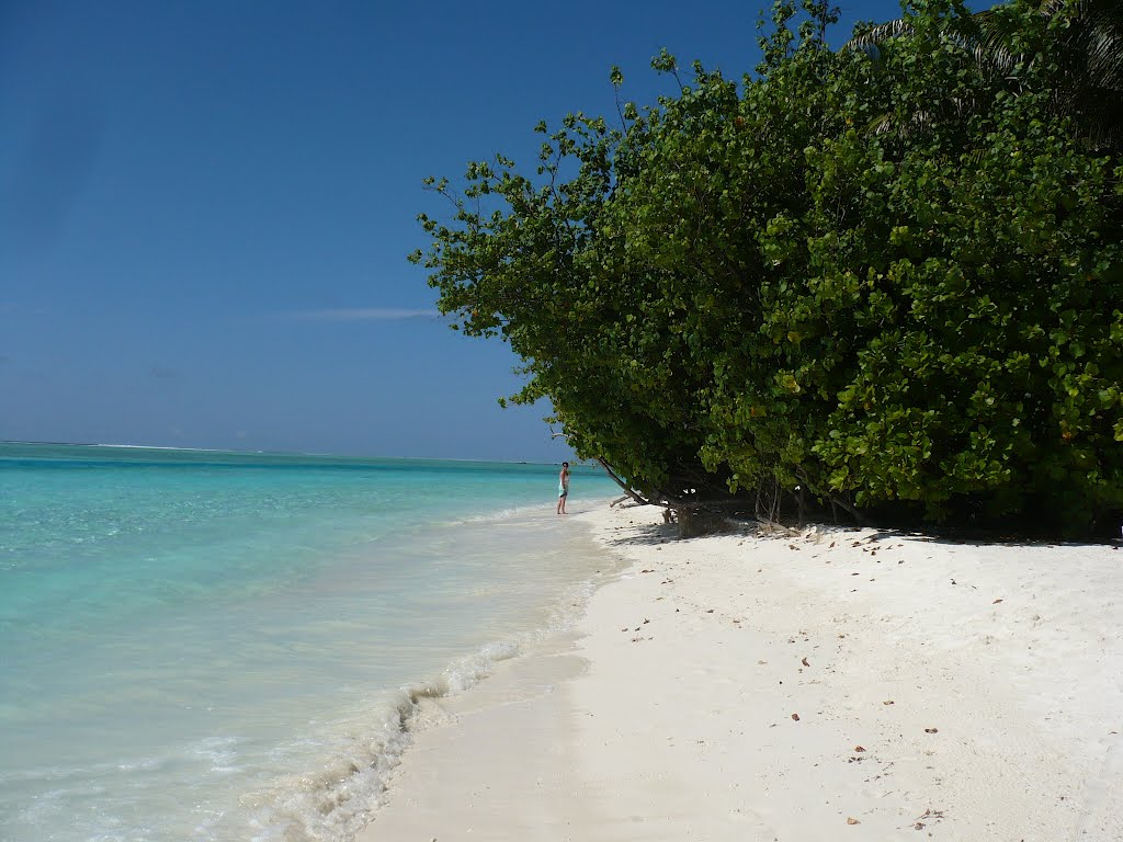 Meeru island resort by hodgson1963