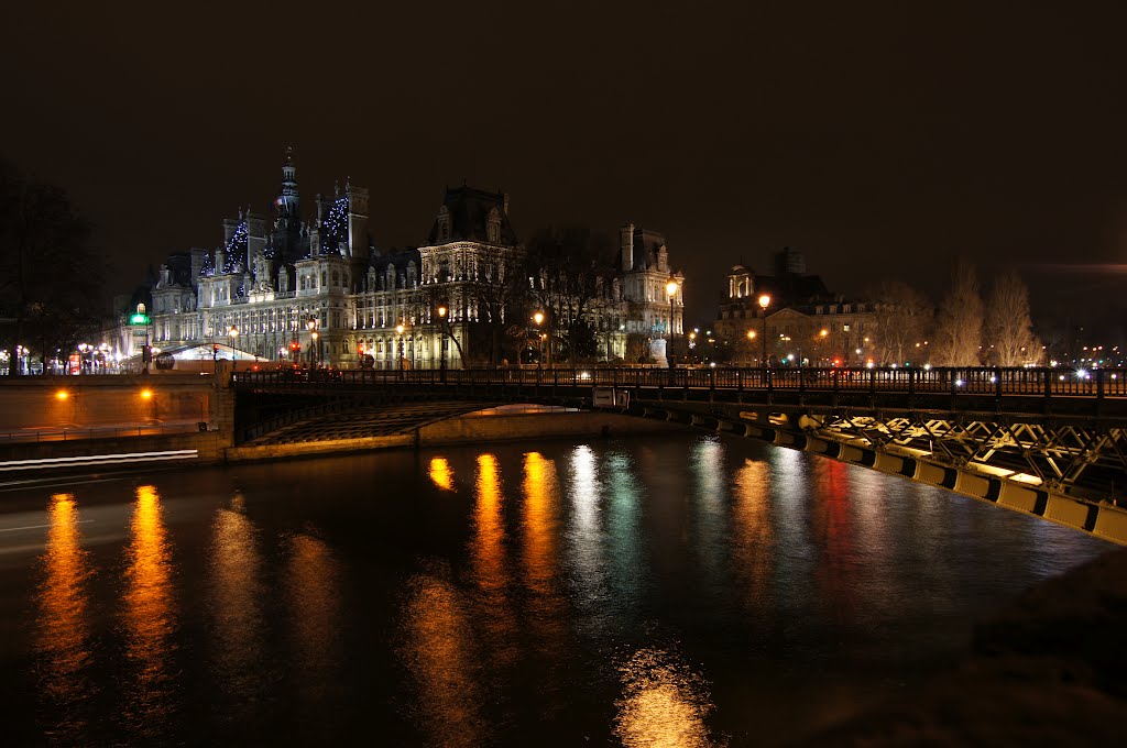 Pont d'Arcole by StuartCannan