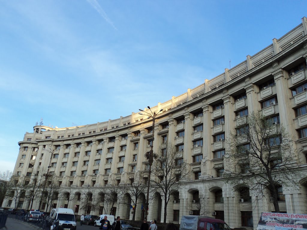 Palazzi di Piazza Costituzione by Geo S