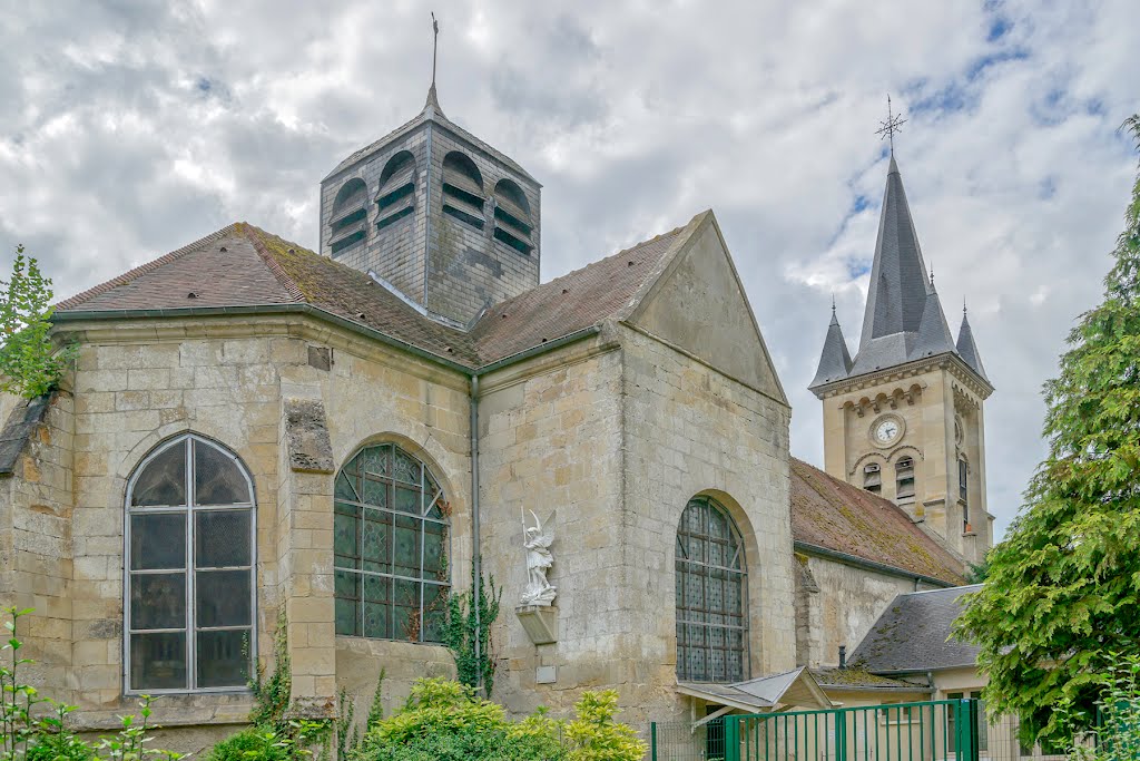 L'église Saint Nicolas de Lamorlaye by Berpiet