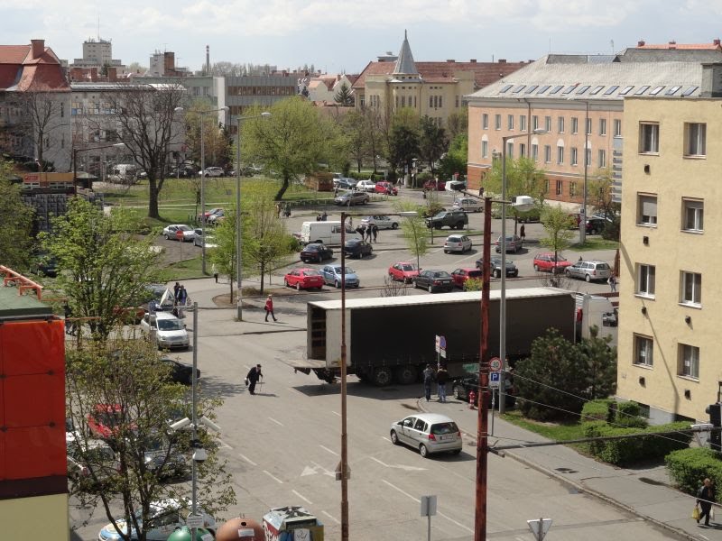 Egy tér élete (Szolnok 2012. 04. 12.) by Ignácz Csaba