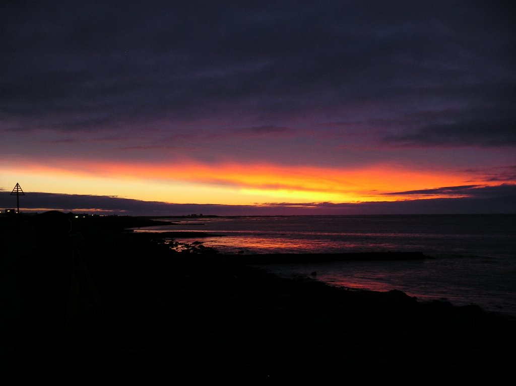 Sunrise in Iceland by MatthiasH