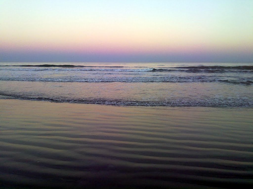 Praia do Cassino, BR by Rosemary Hoff