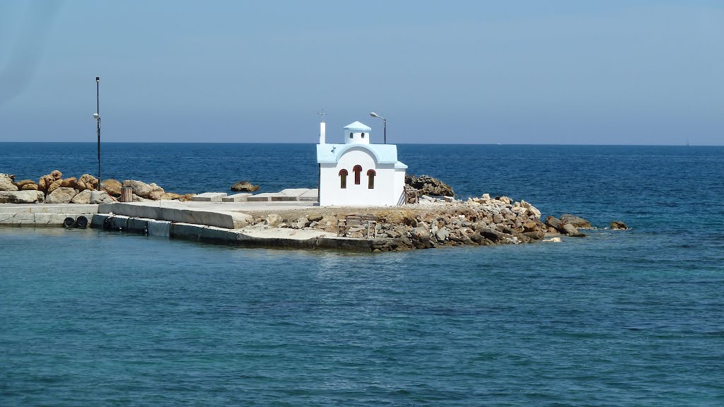 Chapelle de la mer by gmbgreg