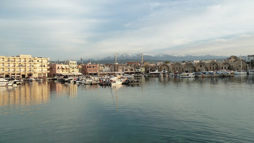 Chania: port and Lefká Óri view by gmbgreg