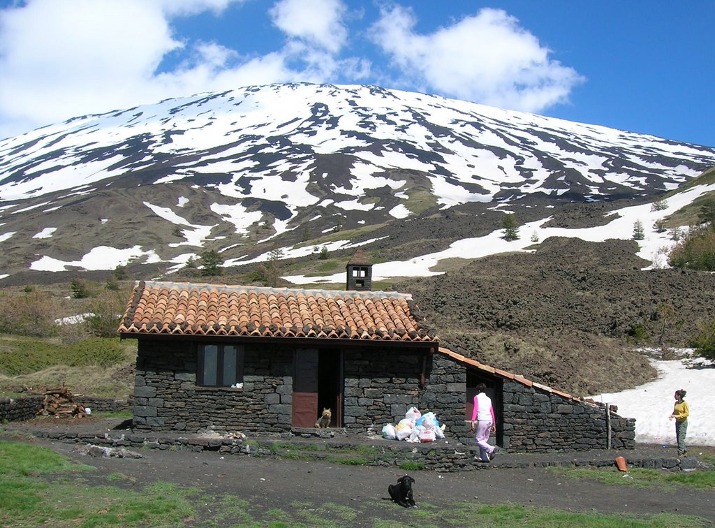 Rifugio Monte Palestra by Achille Quattrocchi