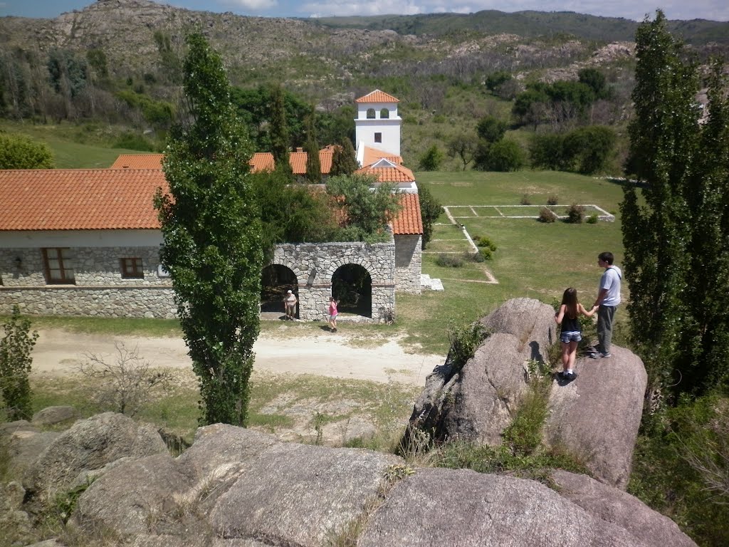 Calmayo: Monasterio Benedictino (panorámica) by SergioPincha