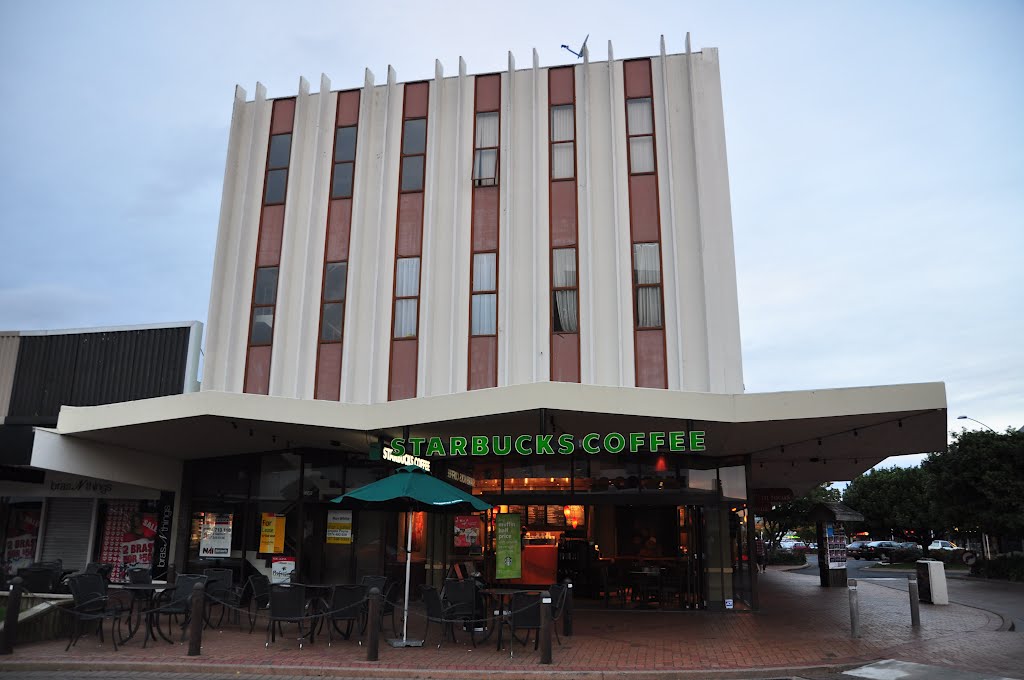 Starbucks Rotorua by emraduban