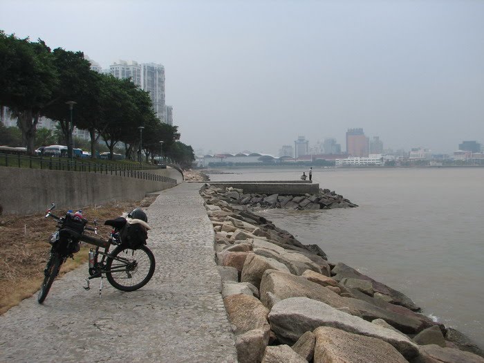 Av. da Ponte da Amizade, Macau by lean99999