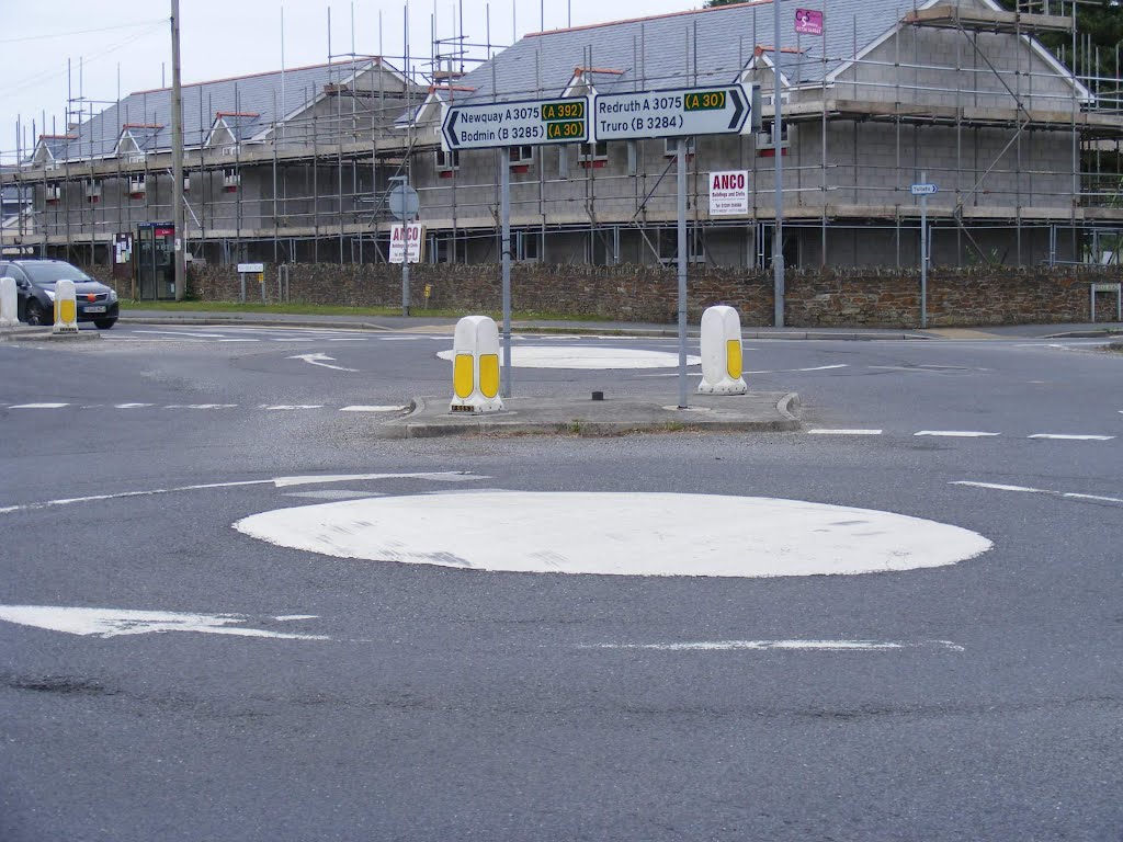 Goonhavern - Double roundabout by Bruno Esteves ©