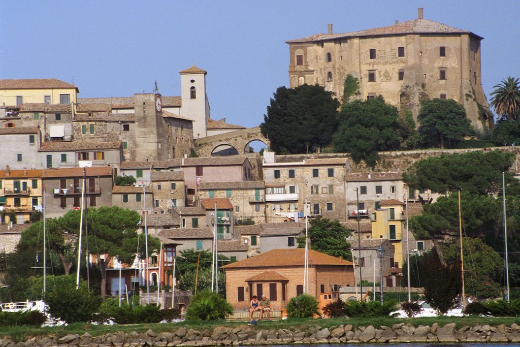 Capodimonte Lago di Bolsena, agosto 1998 by Marco Ferrari