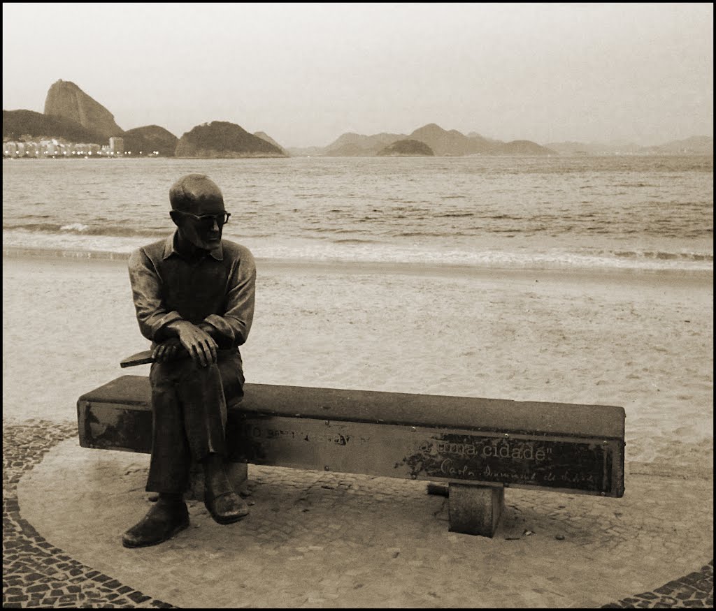 Carlos Drummond de Andrade en Copacabana by Bakoriño