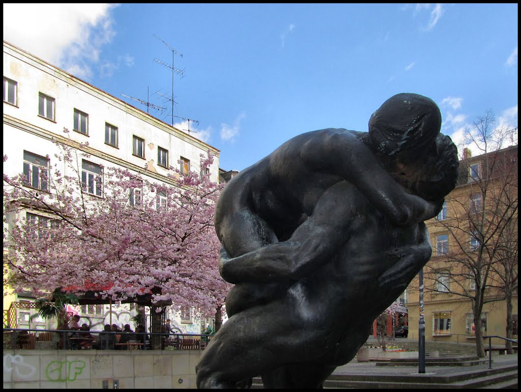 Bronzeplastik, oberer Boulevard by Hanni Ball