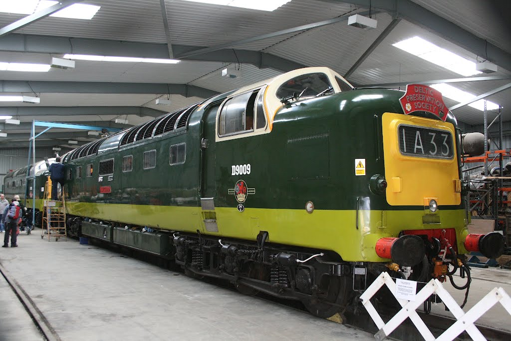 A study of 'Deltic' D9009 Alycidon at Barrow Hill, April 12, 2012. by Roger Carvell