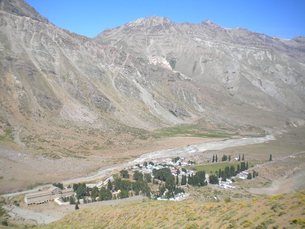 Termas del Flaco, valle del Tinguiririca by Juan Francisco Busto…