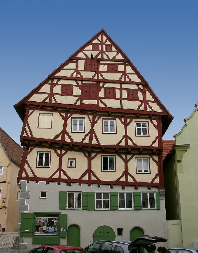 Crooked House, Nördlingen, Germany by Scunner