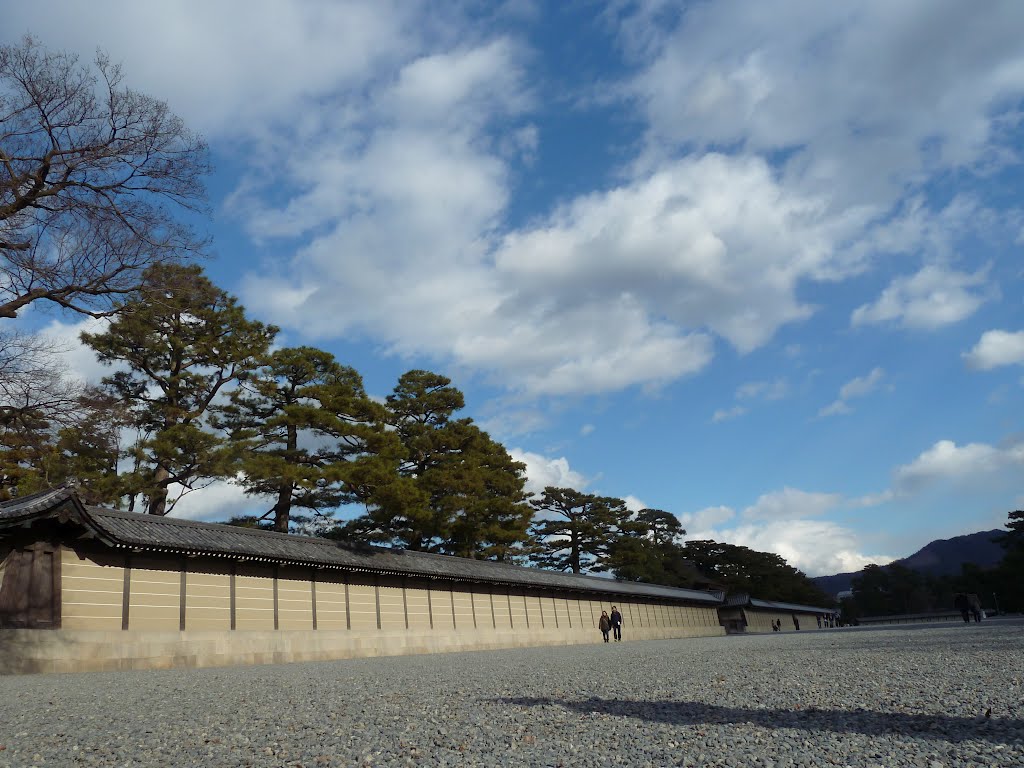 Outside the Imperial Palace Walls by Desertdweller