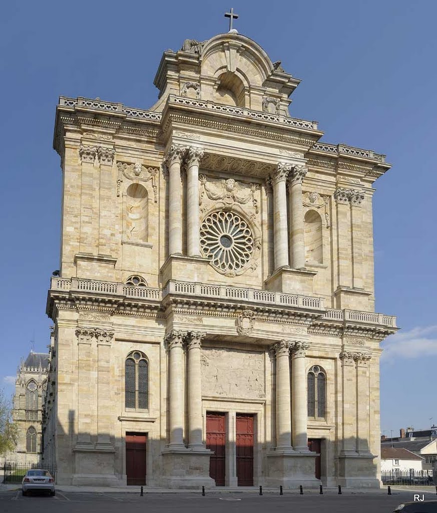 Cathédrale St Etienne by Richard Juncker