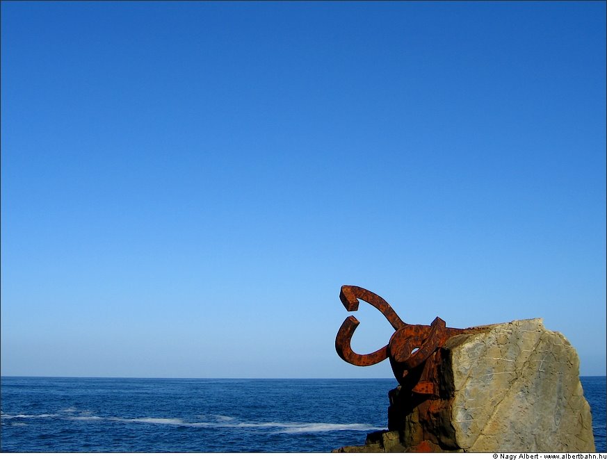 Blue - Peine del Viento by Albert Nagy