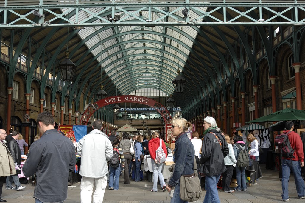 CoventGarden by Hiroshi Naoi