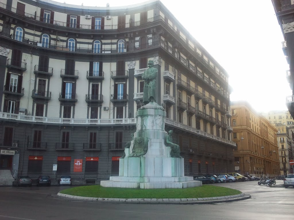 Monumento su via Nazario Sauro by progettoceano.com