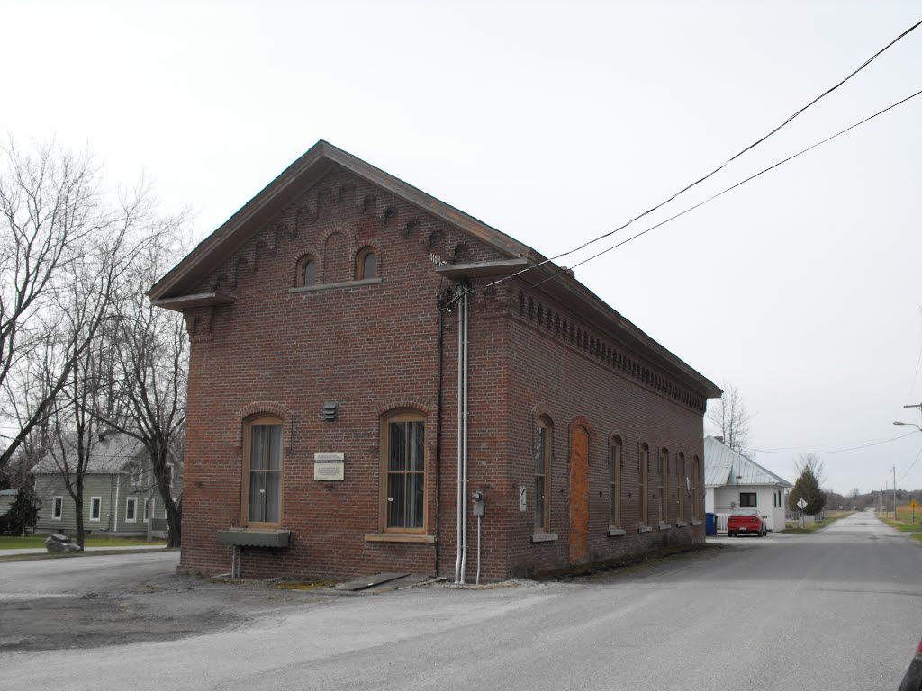 Former Train Station in St-Armand by pegase1972