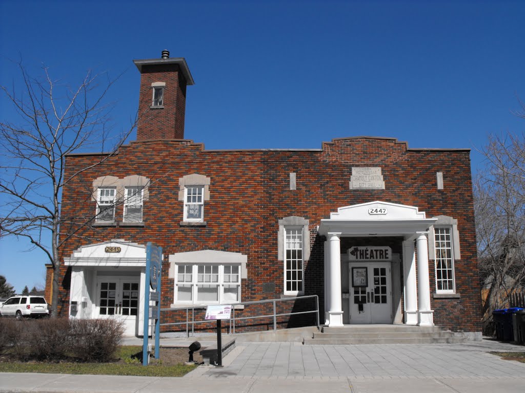 Former town hall of Canton de Chambly by pegase1972