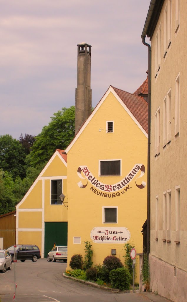 Neunburg vorm Wald: Weißes Brauhaus by Heinz_268