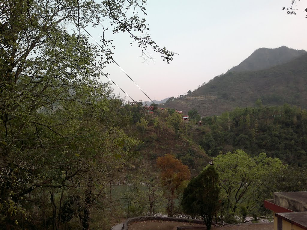 Shivpuri Range, Uttarakhand, India by Константин Будаев