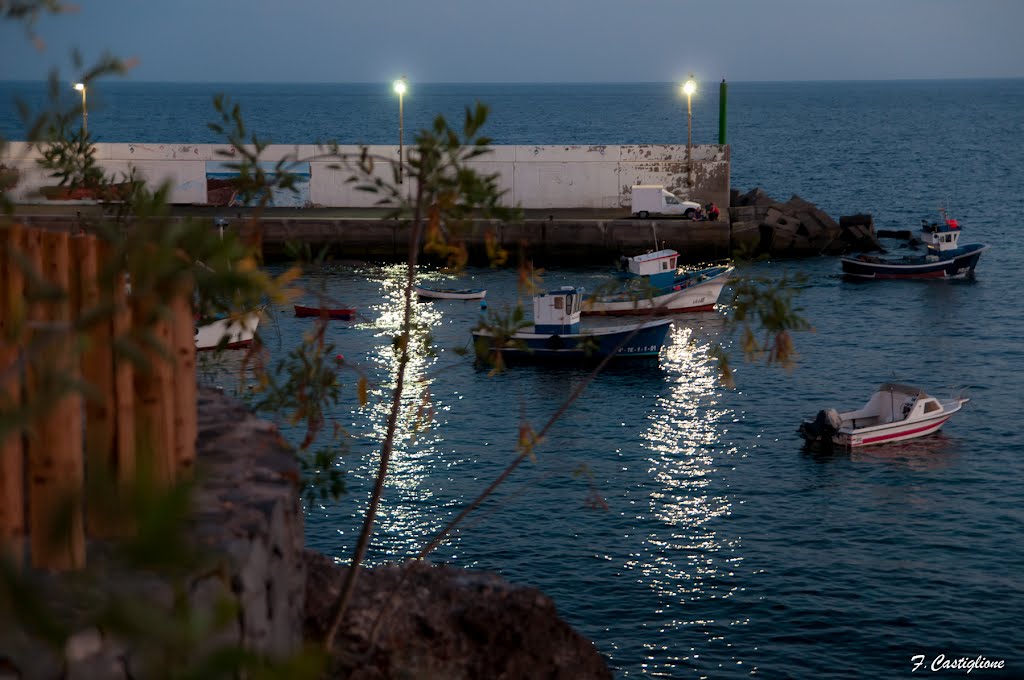 Balade au port de Los Abrigos by Frédéric Castiglione