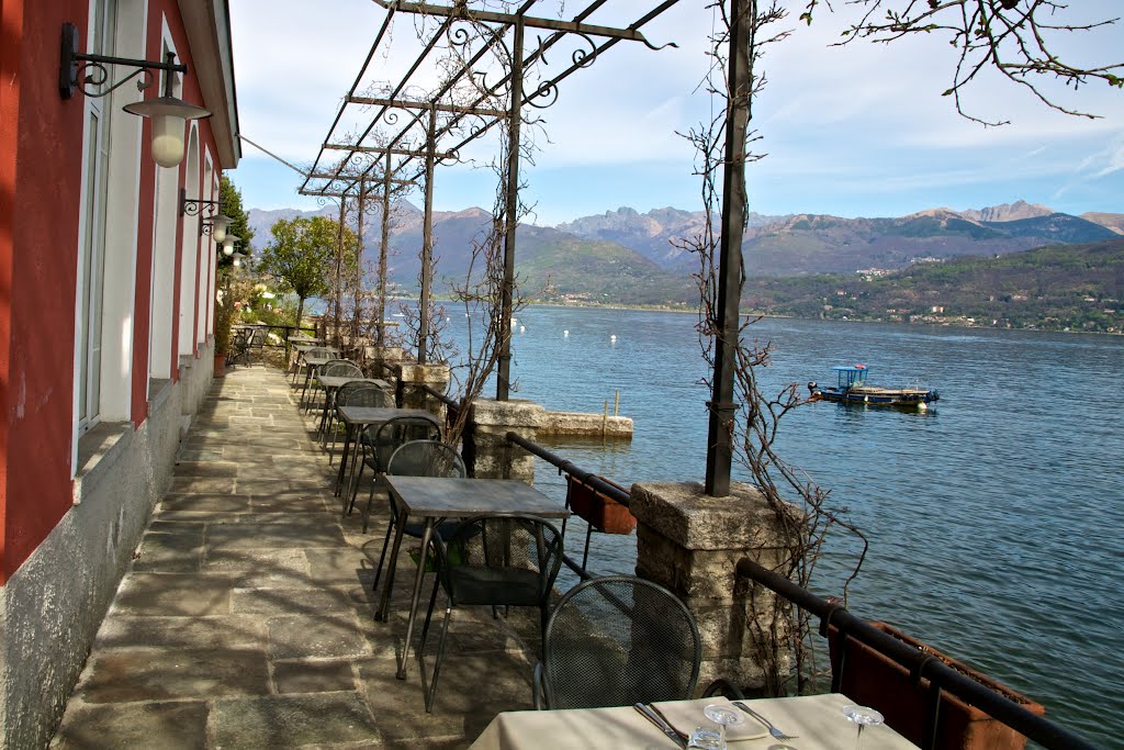 Isola Pescatore by Andrii Skoryk