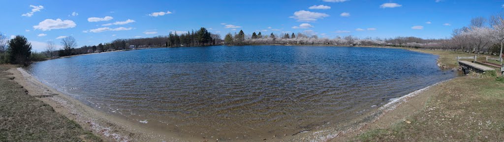 Horseshoe Lake Panorama by Mike Bond