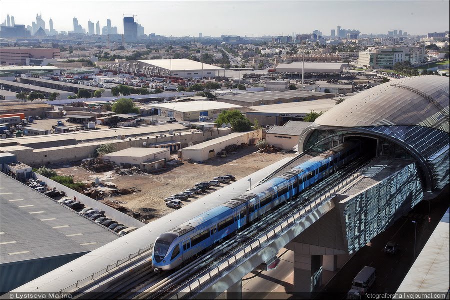 Dubai metro by Marina Lystseva