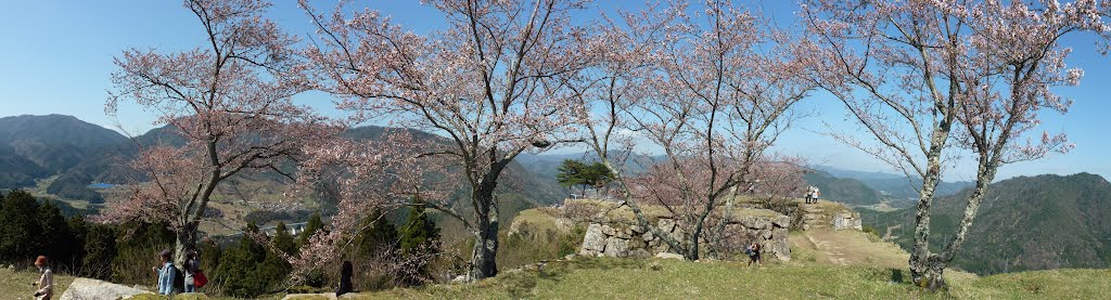 Takeda-jyo Castle（竹田城） by Yuichi Azuma